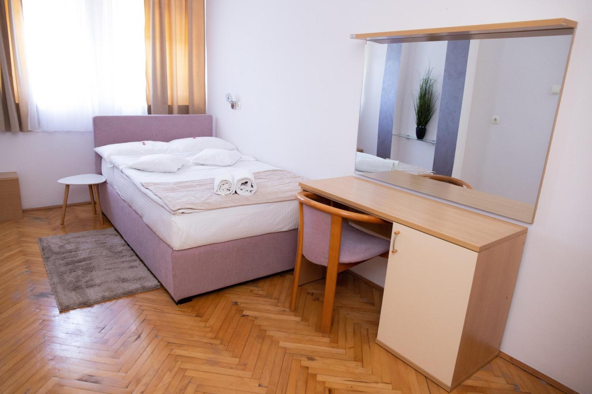 Motel New Sanatron Bosanski Novi Экстерьер фото