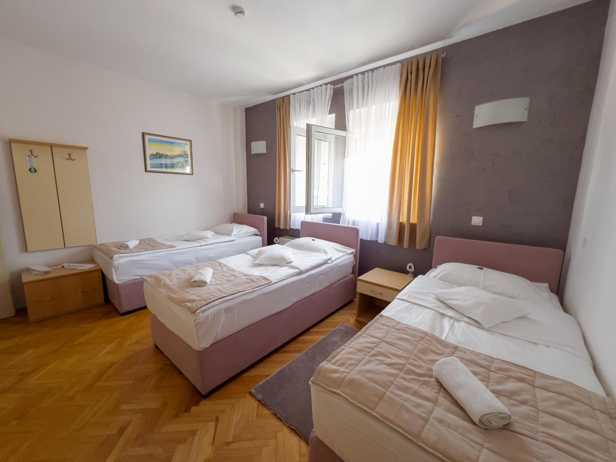 Motel New Sanatron Bosanski Novi Экстерьер фото