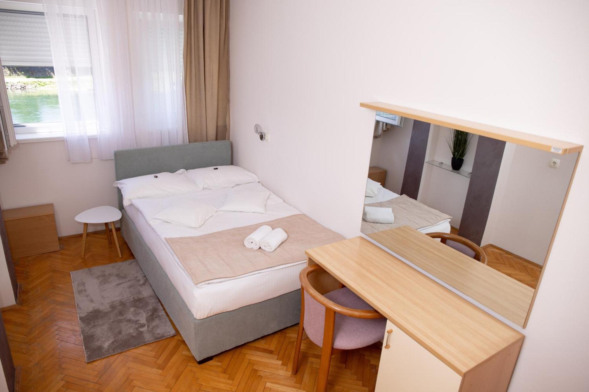 Motel New Sanatron Bosanski Novi Экстерьер фото