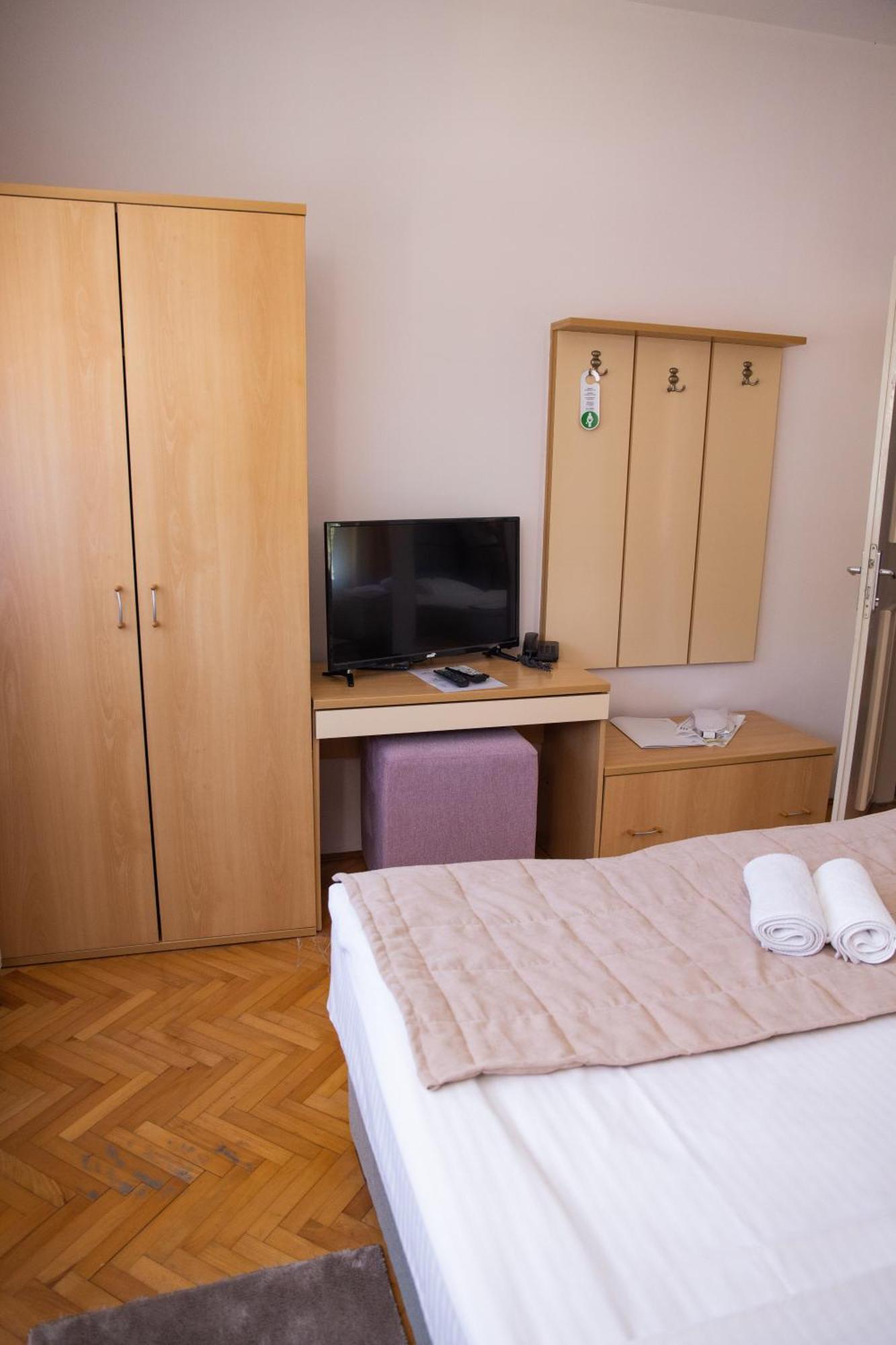 Motel New Sanatron Bosanski Novi Экстерьер фото