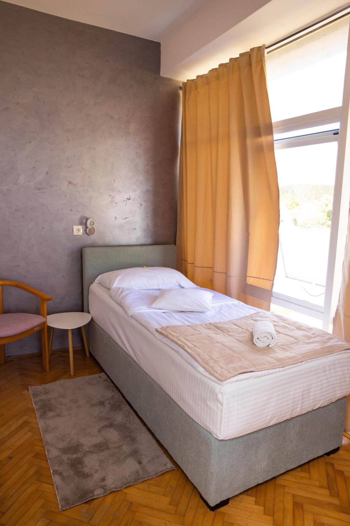 Motel New Sanatron Bosanski Novi Экстерьер фото